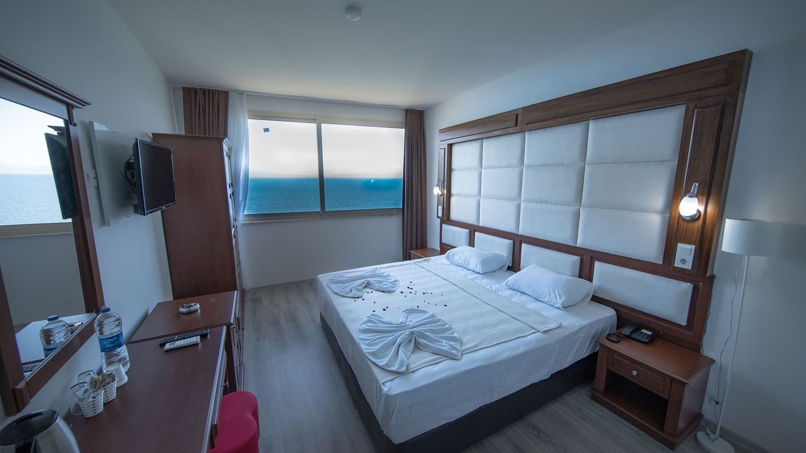 rooms-standard-room-sea-view