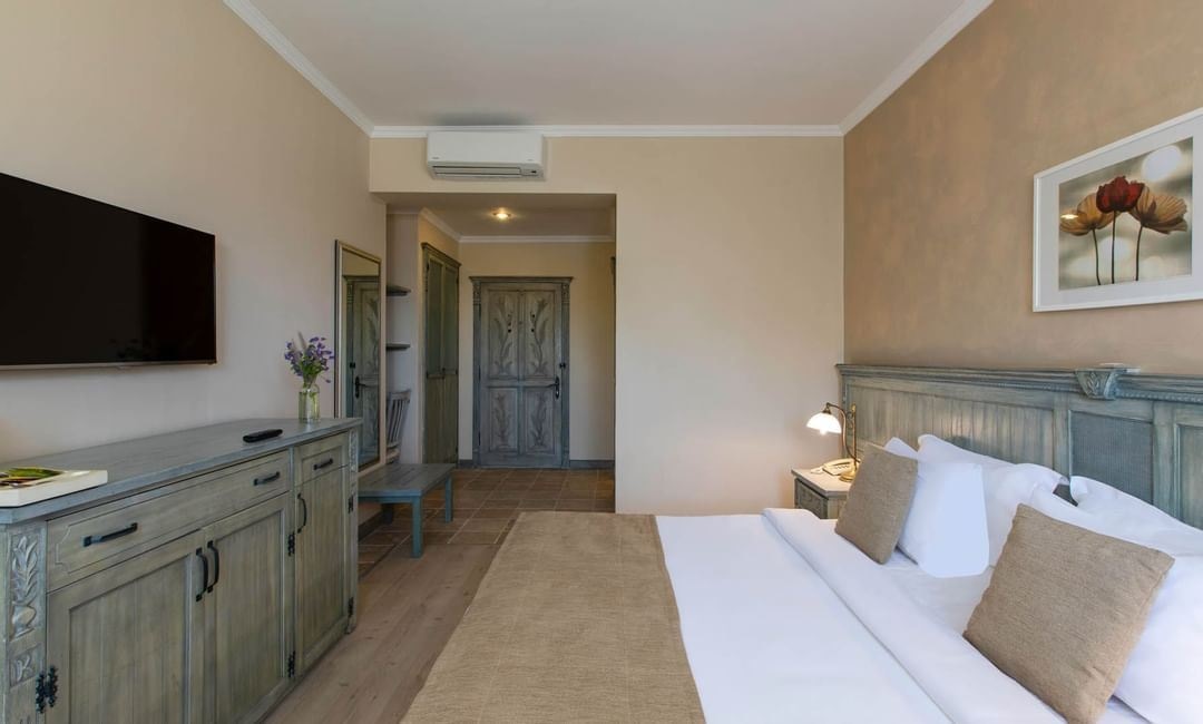 rooms-deluxe-double-room-without-balcony