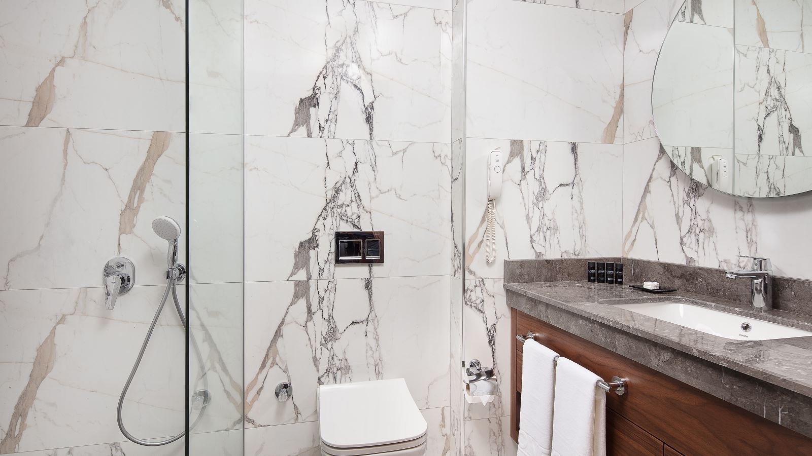 rooms-family-suite-room