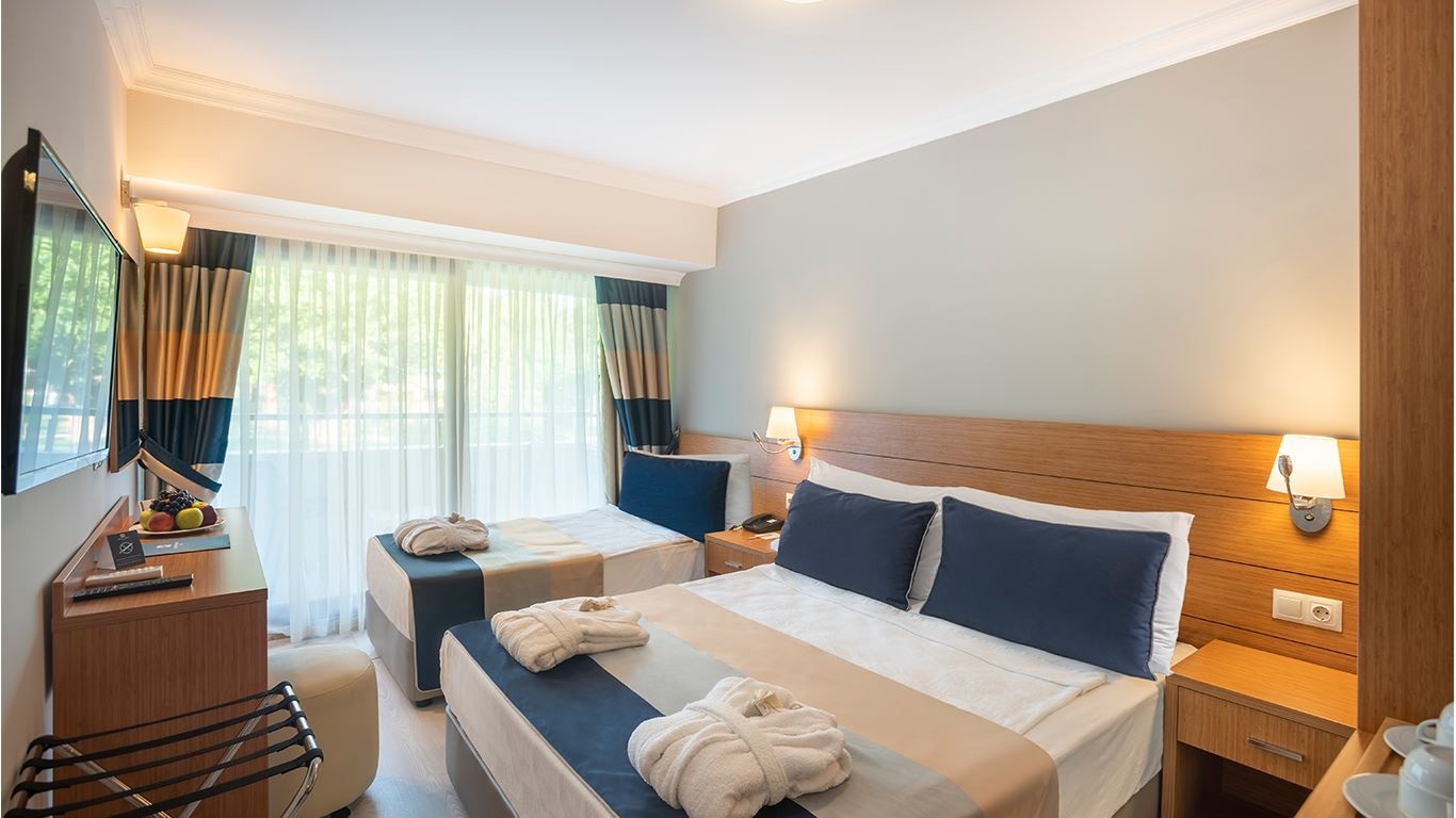 rooms-standard-room-garden-view