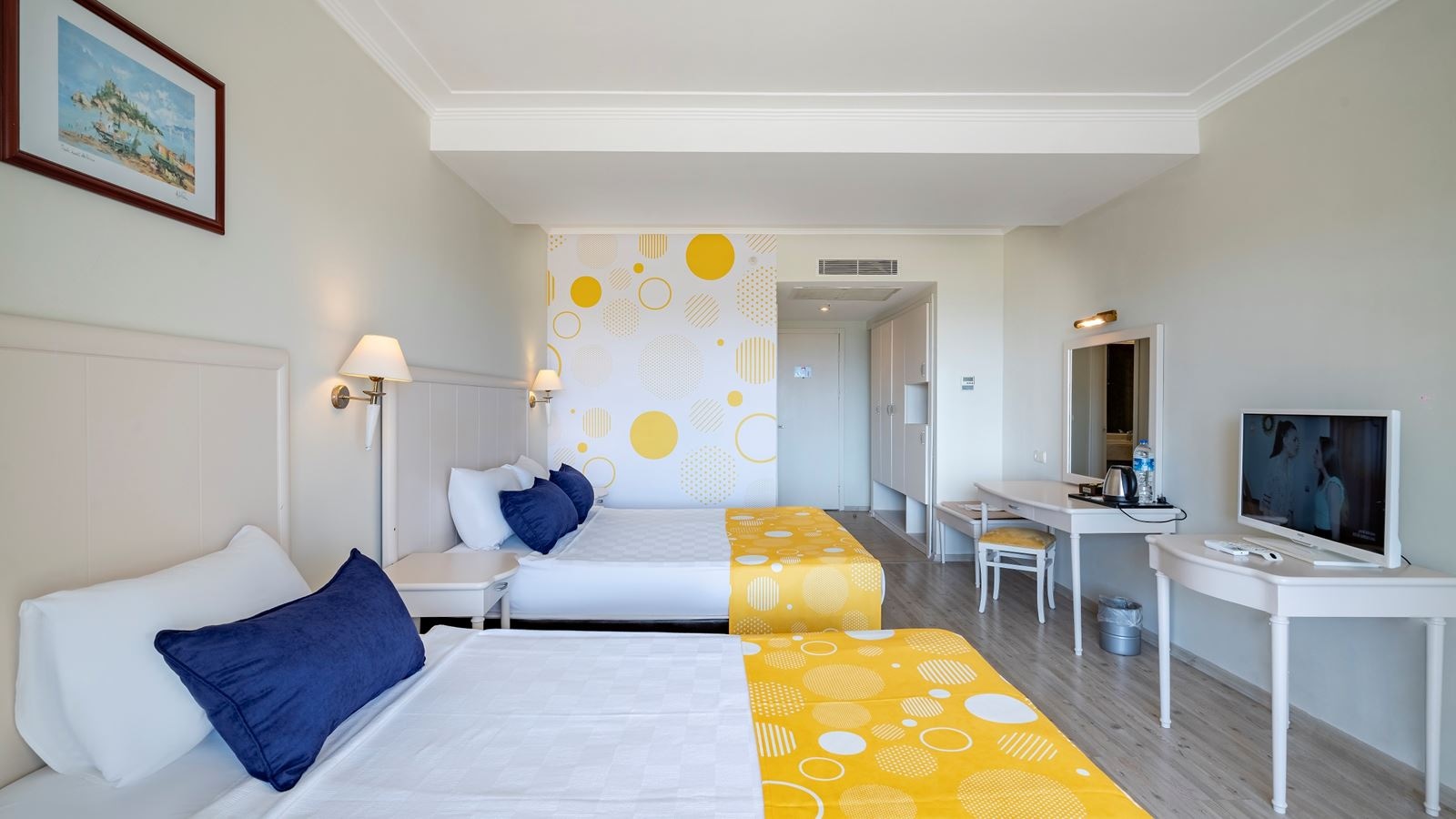 rooms-standard-land-view