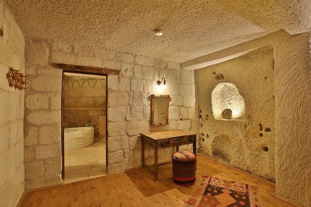 rooms-uzengi-cave-suite