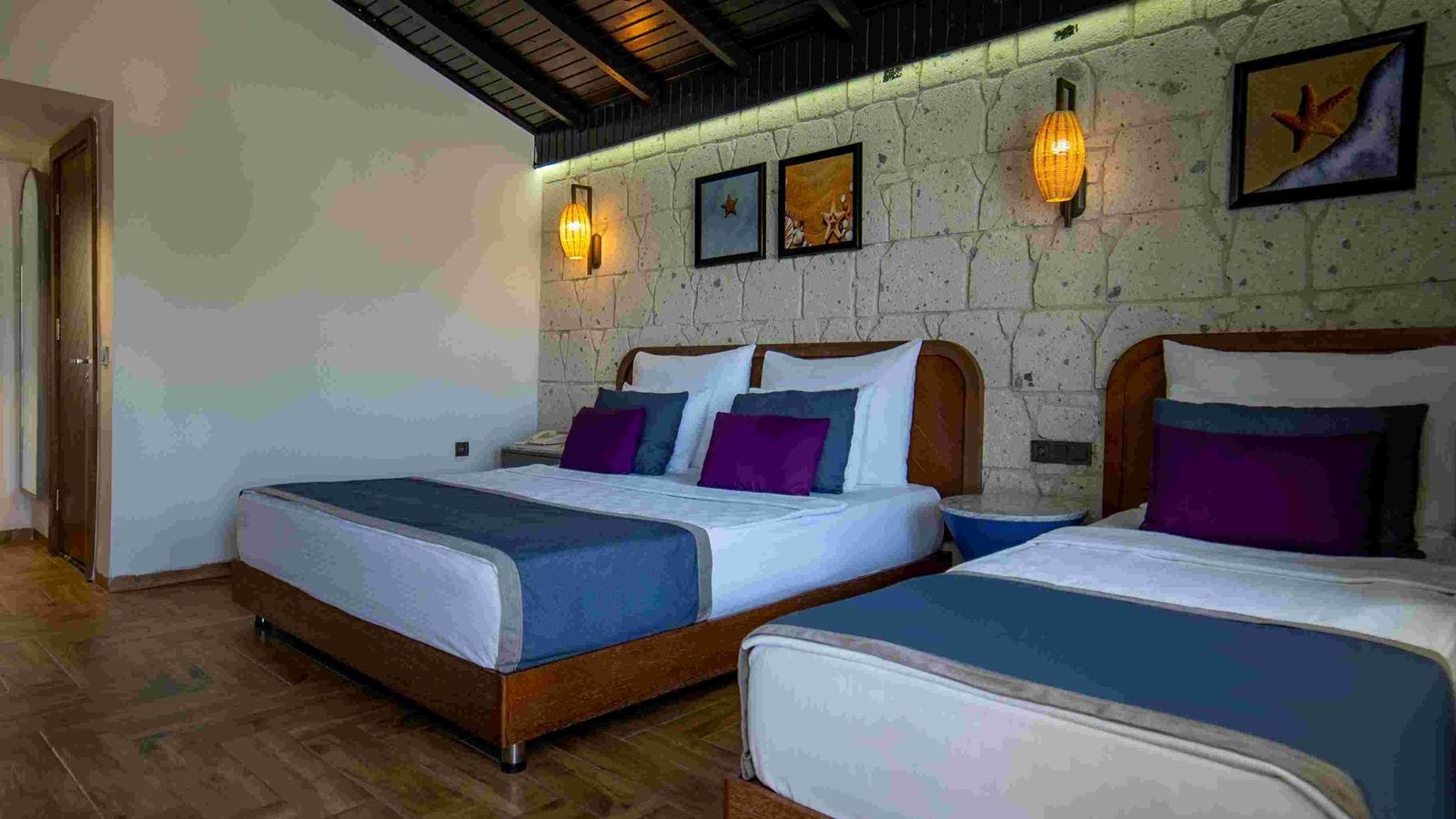 rooms-deluxe-sea-view