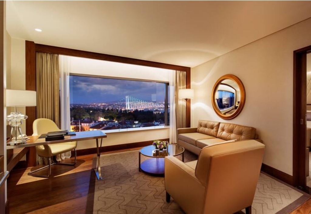 rooms-bosphorus-suite-without-balcony