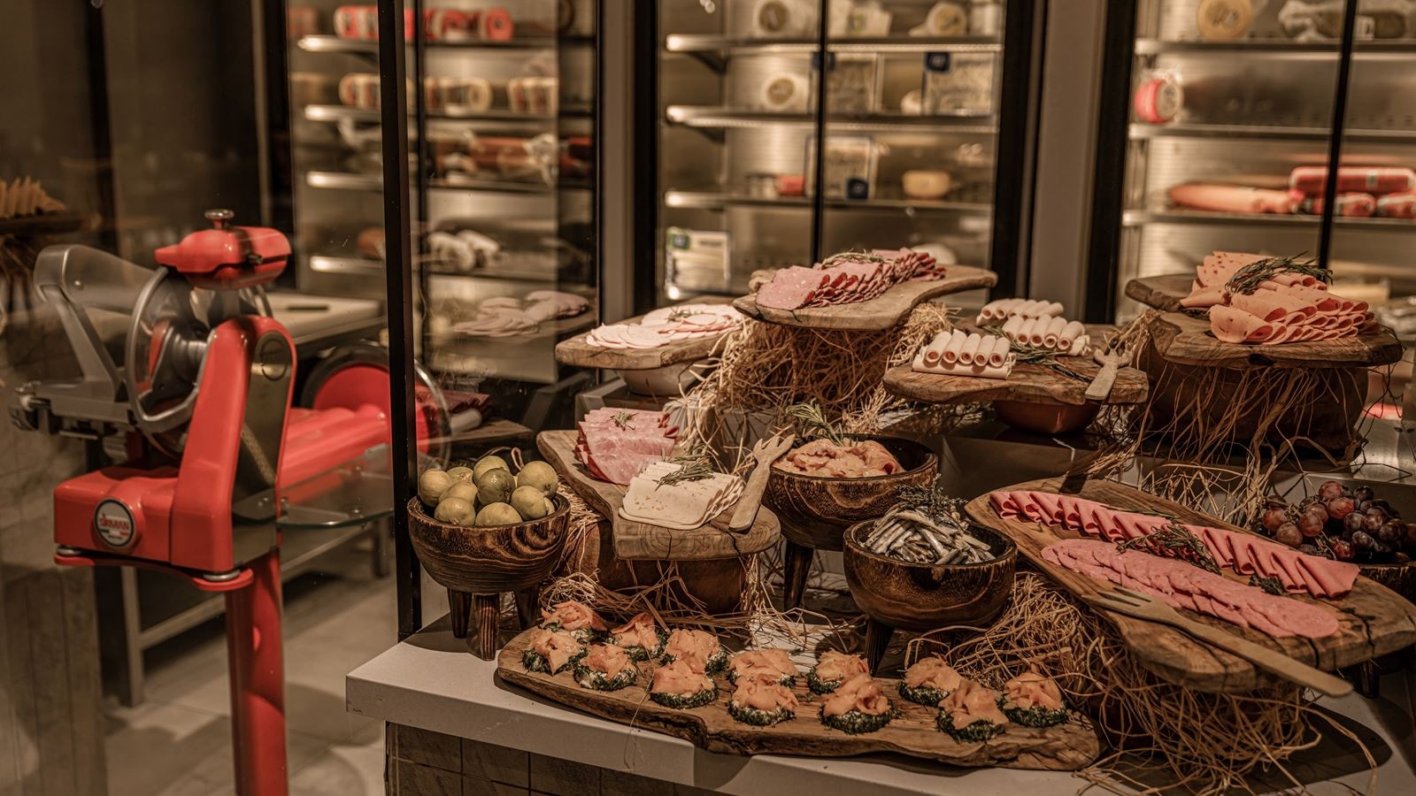 restaurants-main-restaurant