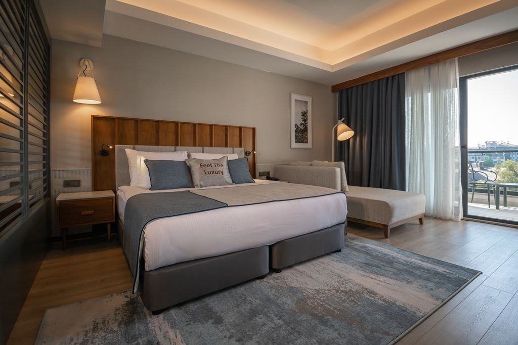 rooms-standard-land-view