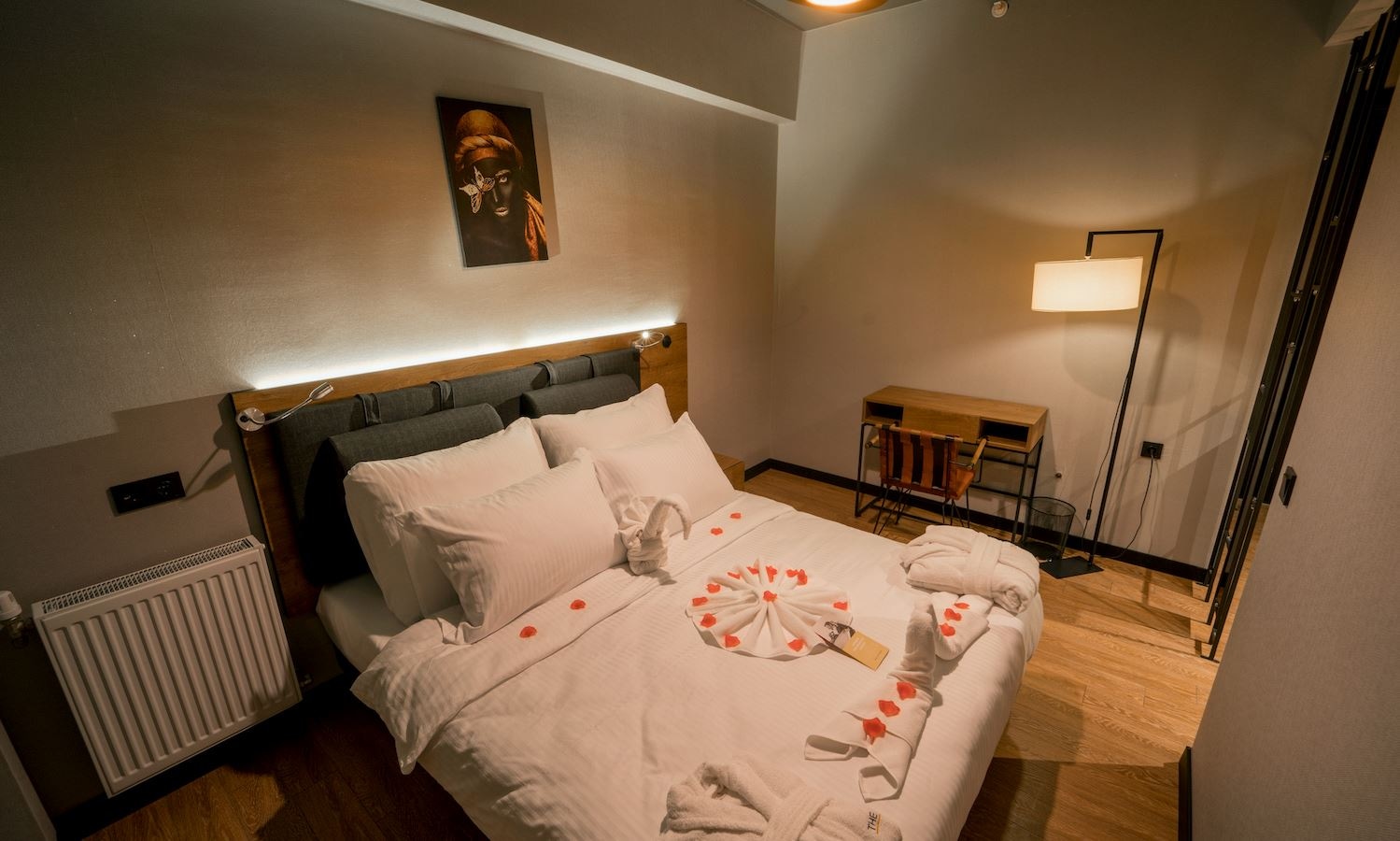 rooms-deluxe-doubletwin-apart-room-mountan-view