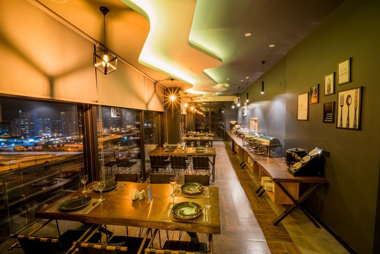 restaurants-the-gala-restaurant