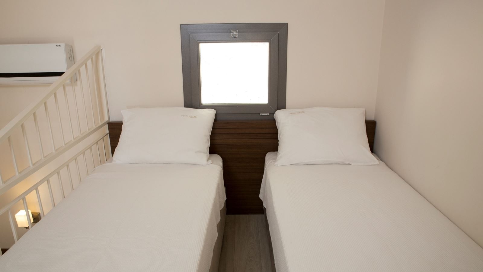 rooms-suite-room