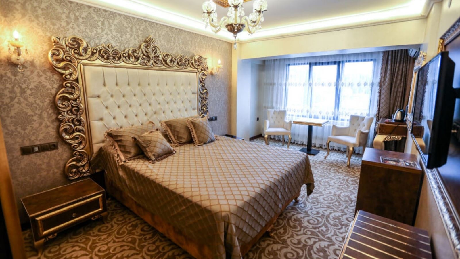 rooms-jakuzili-suit-oda