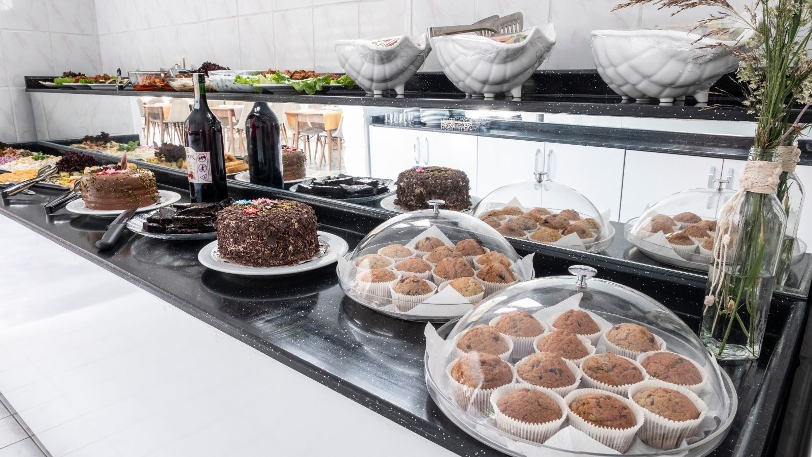 restaurants-restaurant