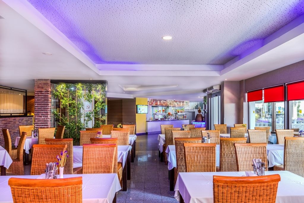 restaurants-beer--schnitzel-garden