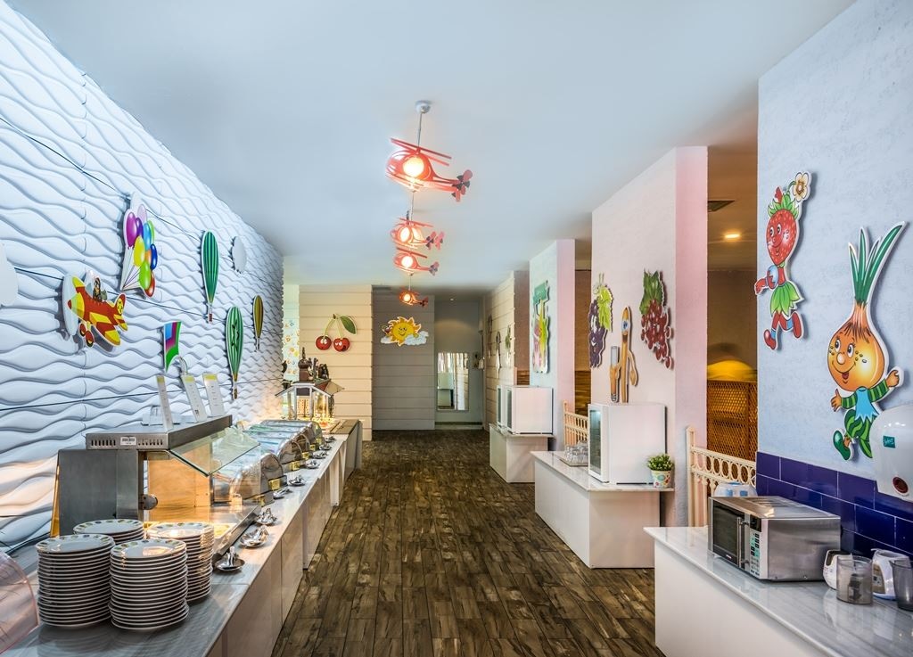 restaurants-beer--schnitzel-garden