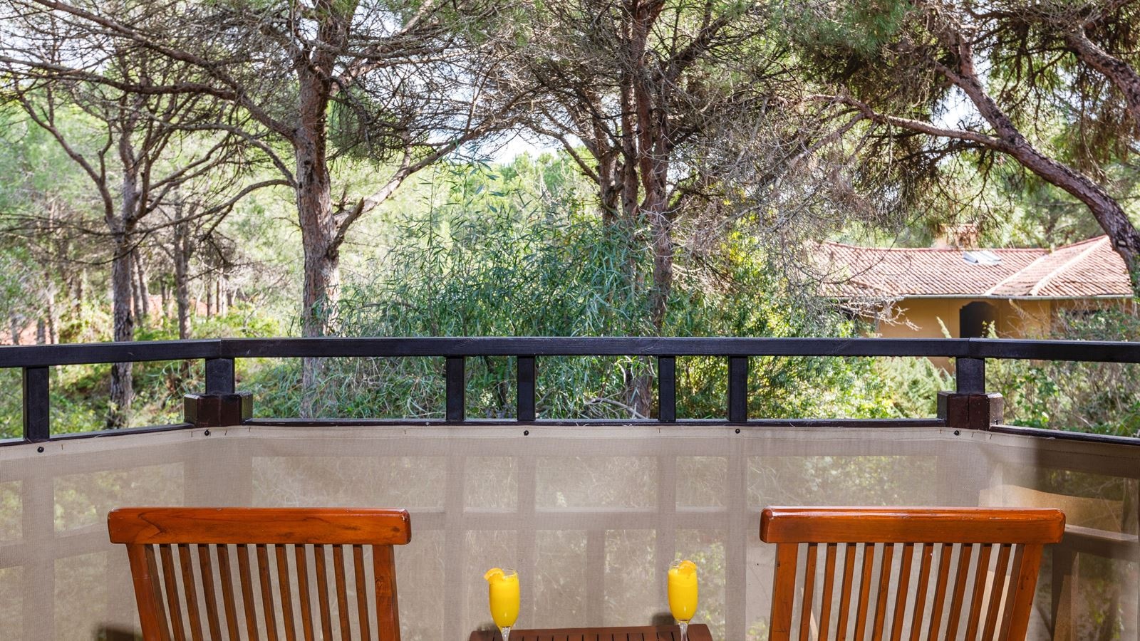 rooms-village-standard-room