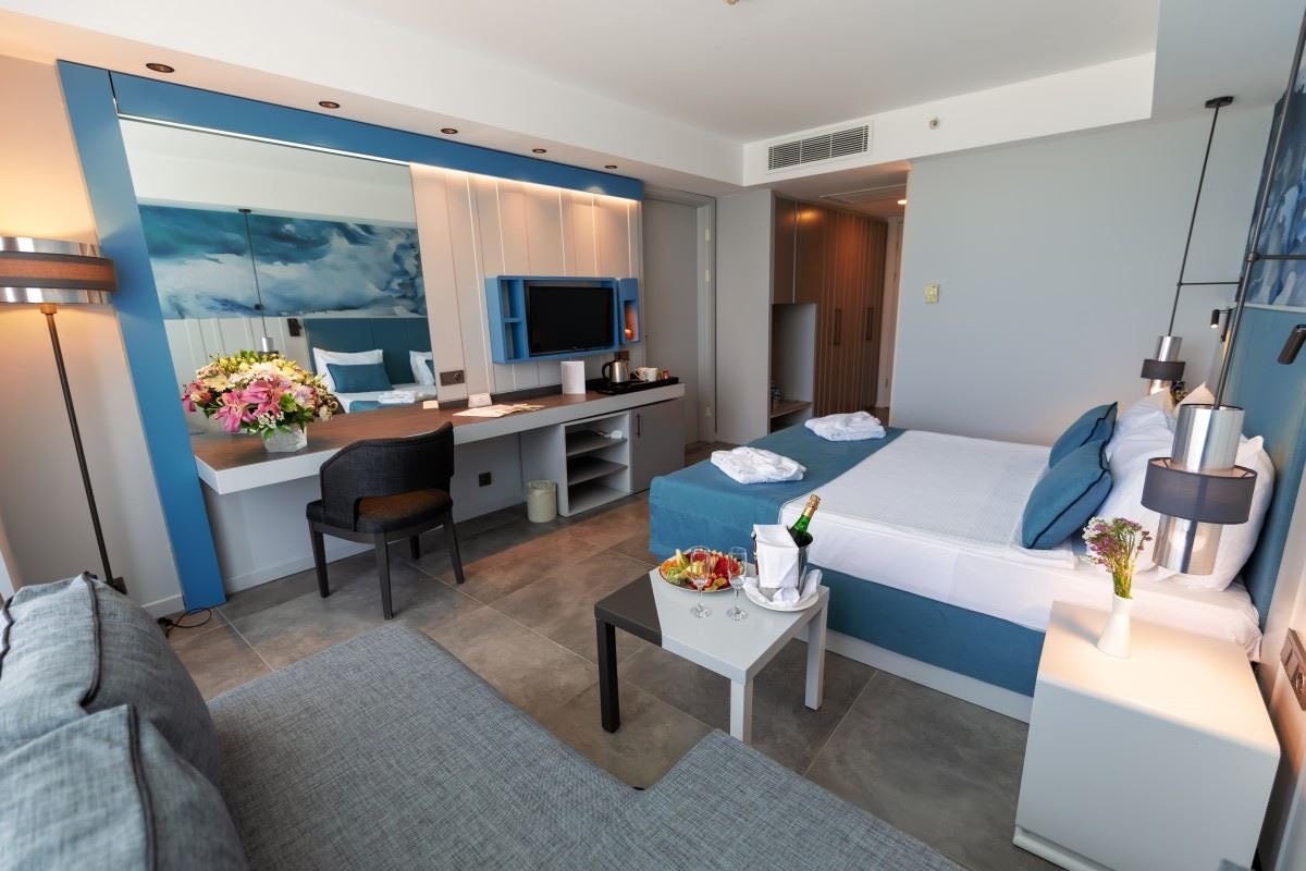 rooms-standard-room-land-view