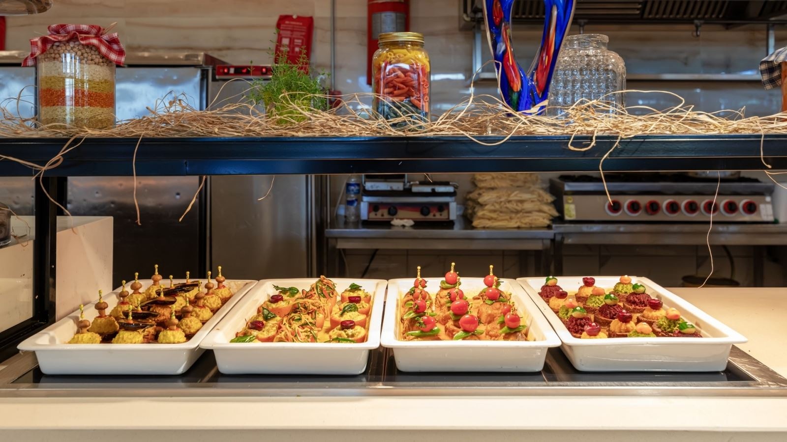 restaurants-crystal-restaurant