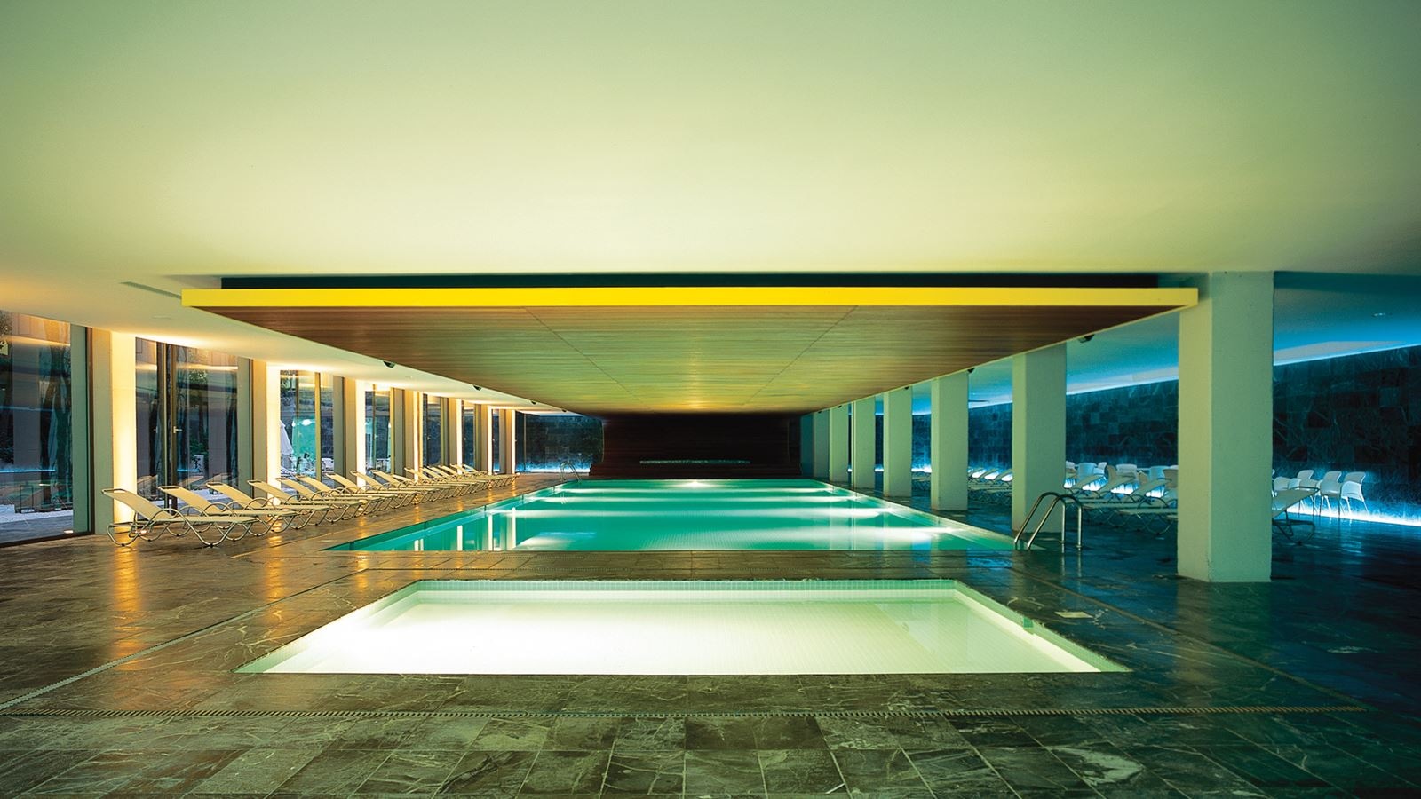 pools-indoor-pool