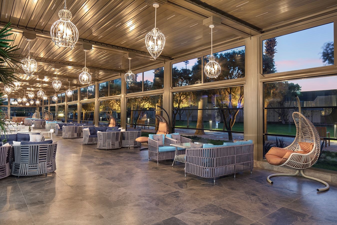 bars-amor-pattisserie--dolce-gelato-boutique