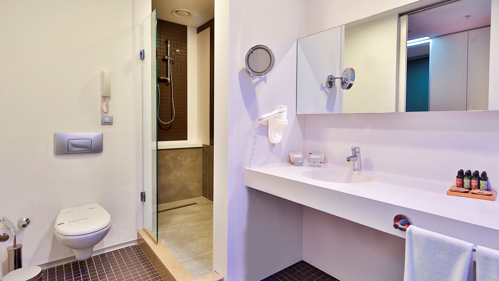 rooms-superior-room-side-sea-view