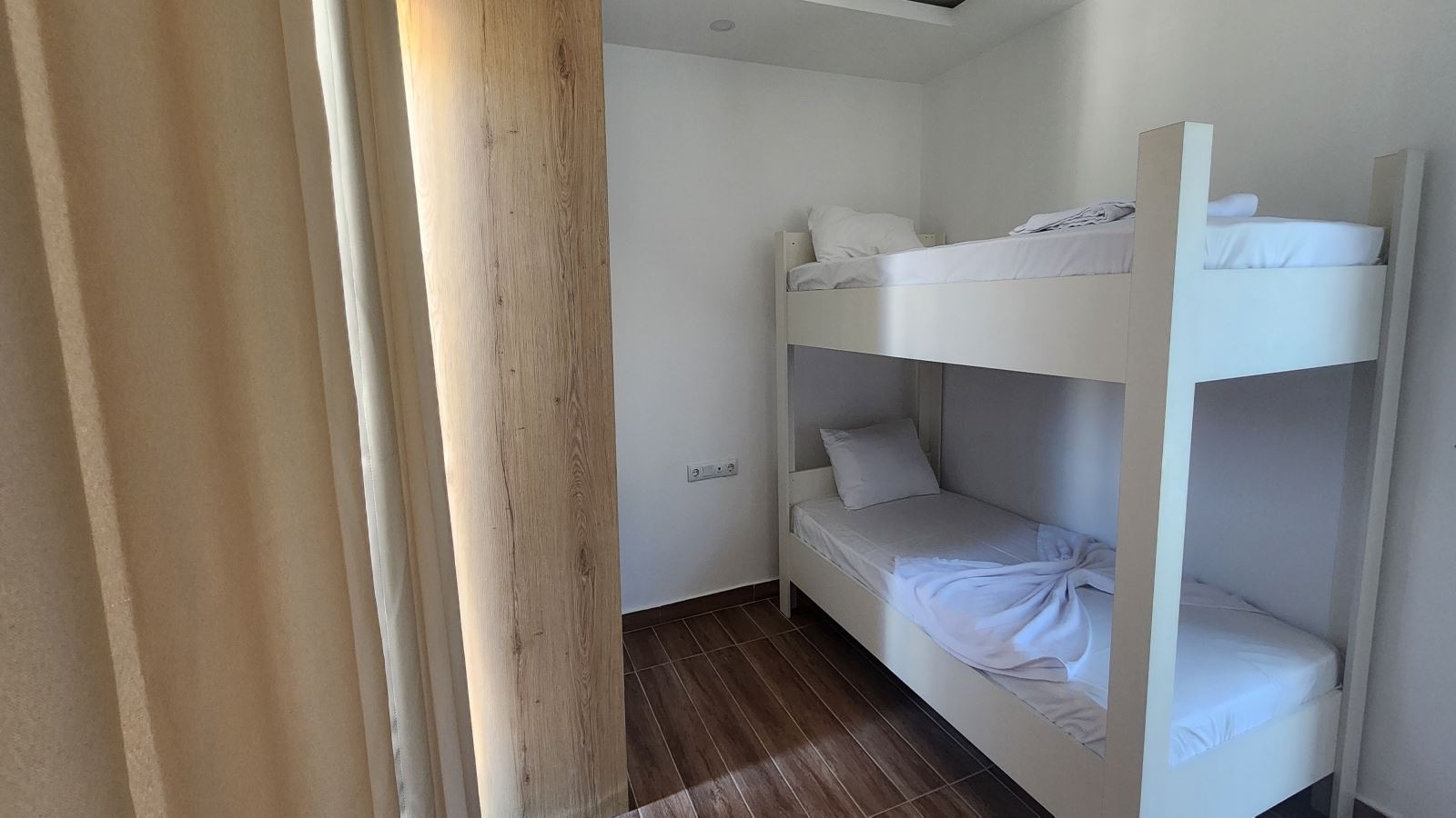 rooms-luxury-beach-suite