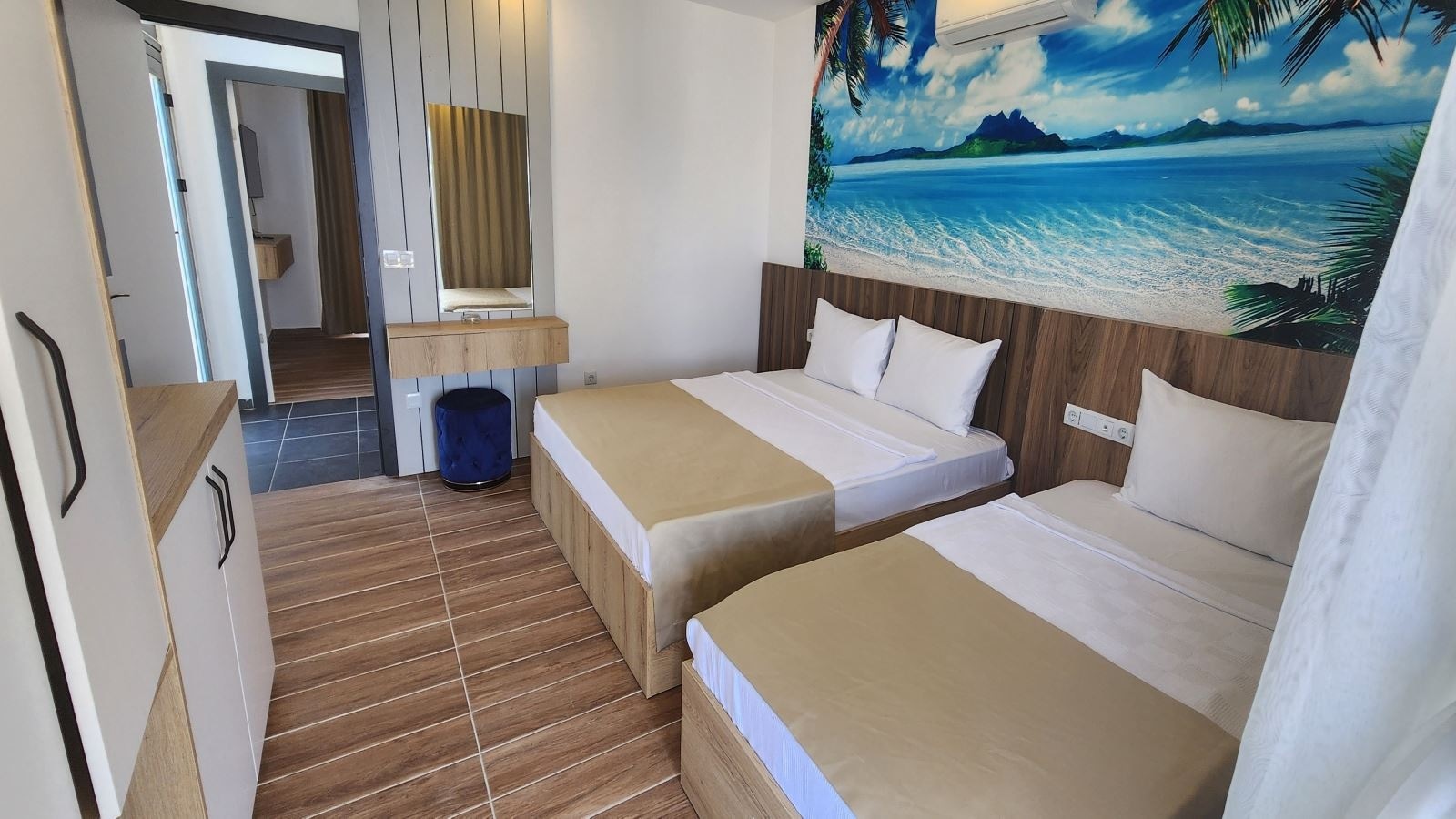 rooms-luxury-beach-suite