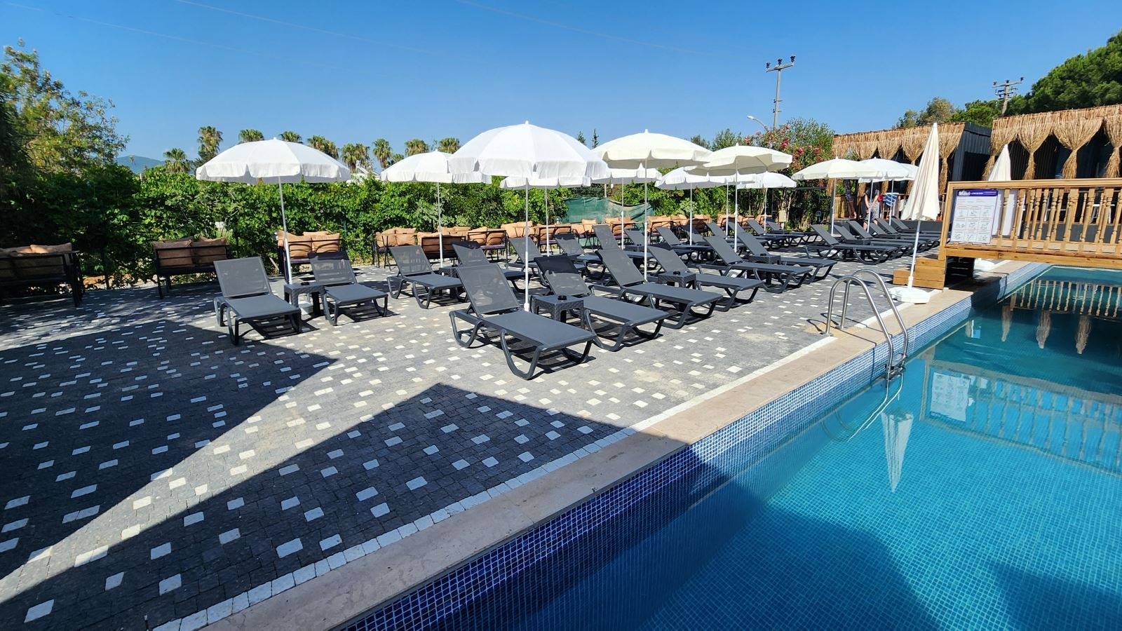 rooms-luxury-beach-suite