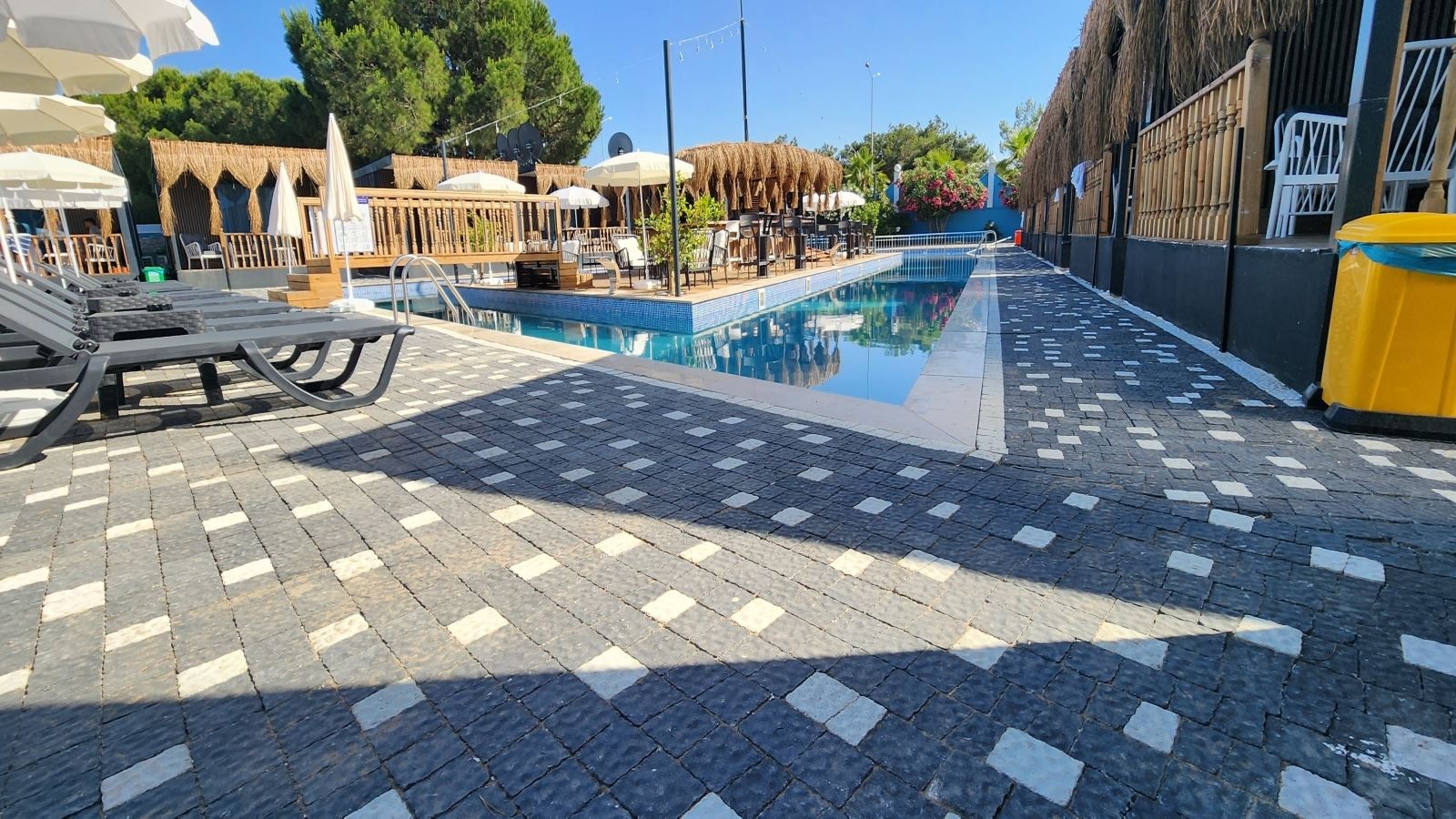 rooms-luxury-beach-suite