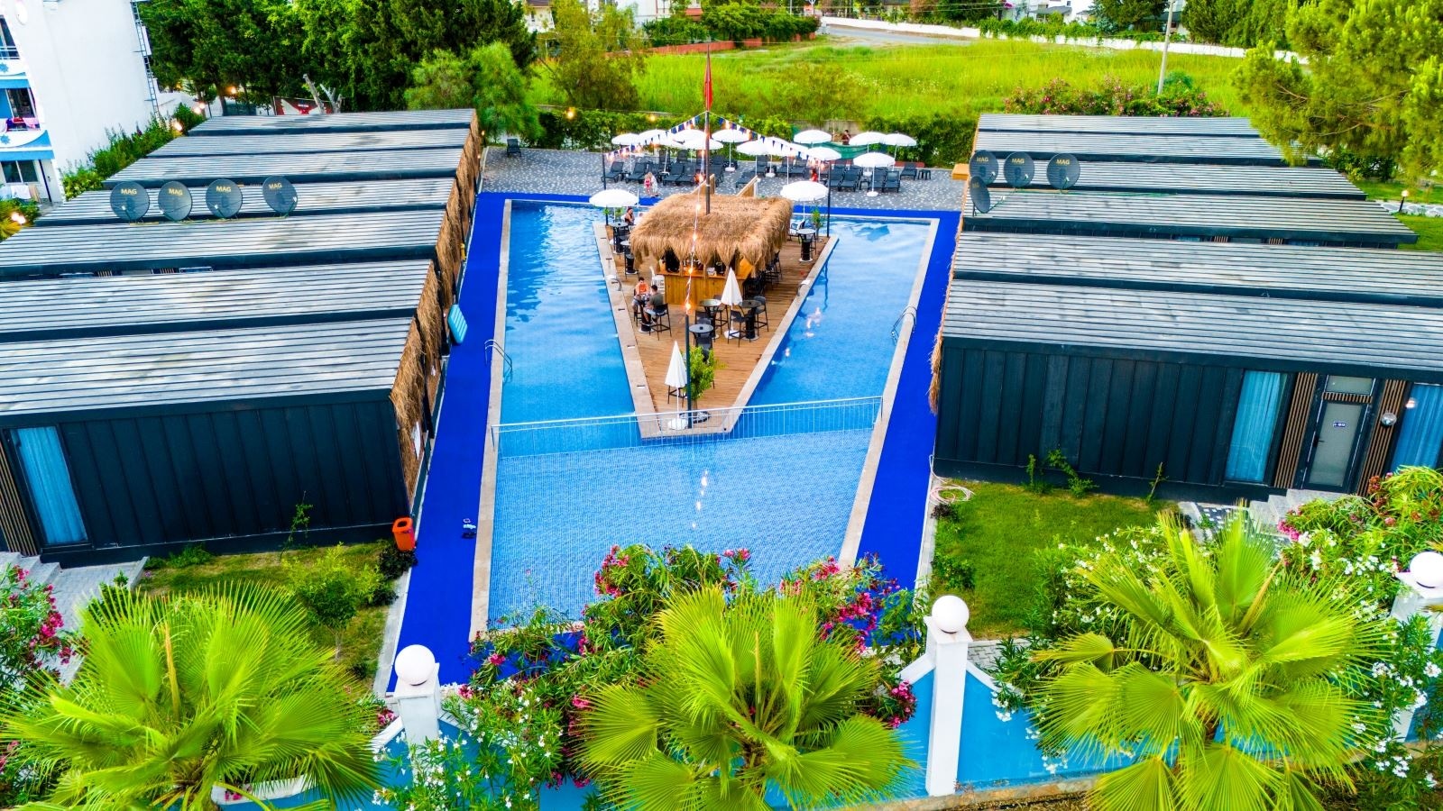 rooms-luxury-beach-suite