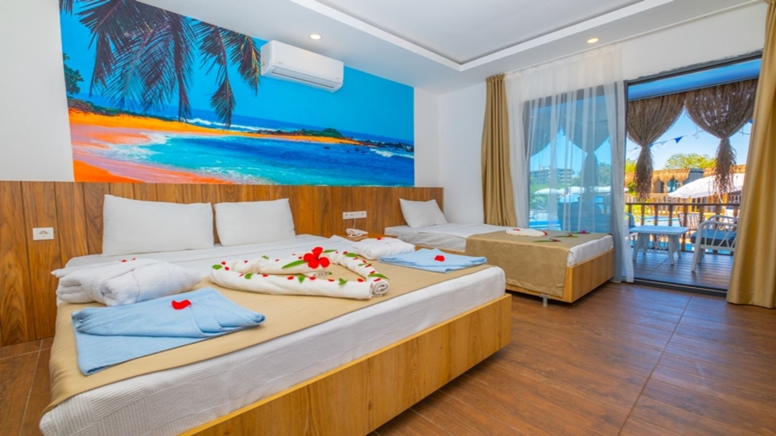 rooms-luxury-beach-suite