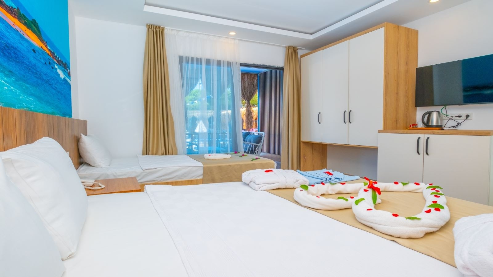 rooms-luxury-beach-suite