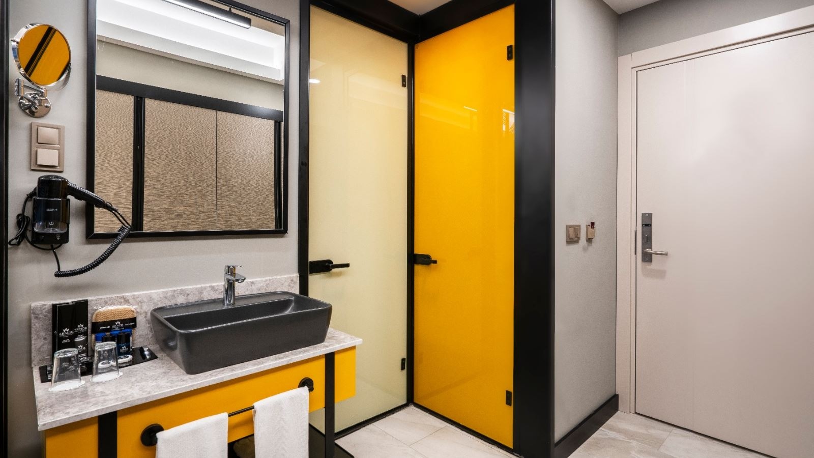 rooms-standard-room-land-side