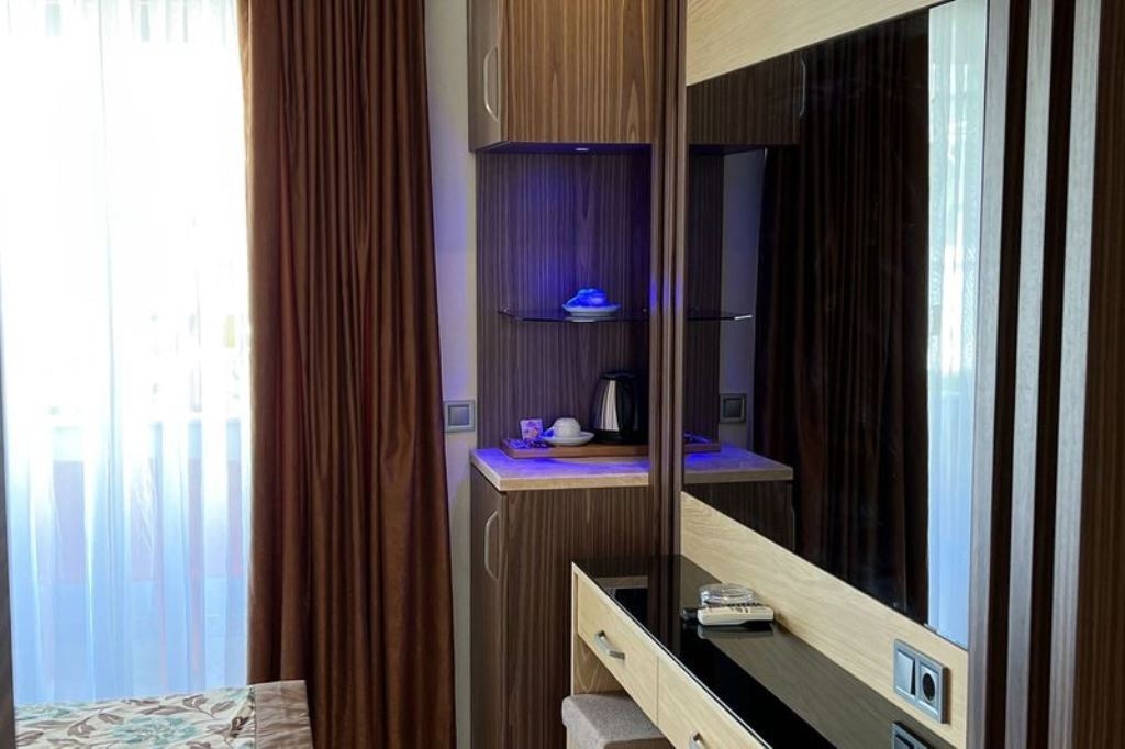 rooms-anex-room-balcony