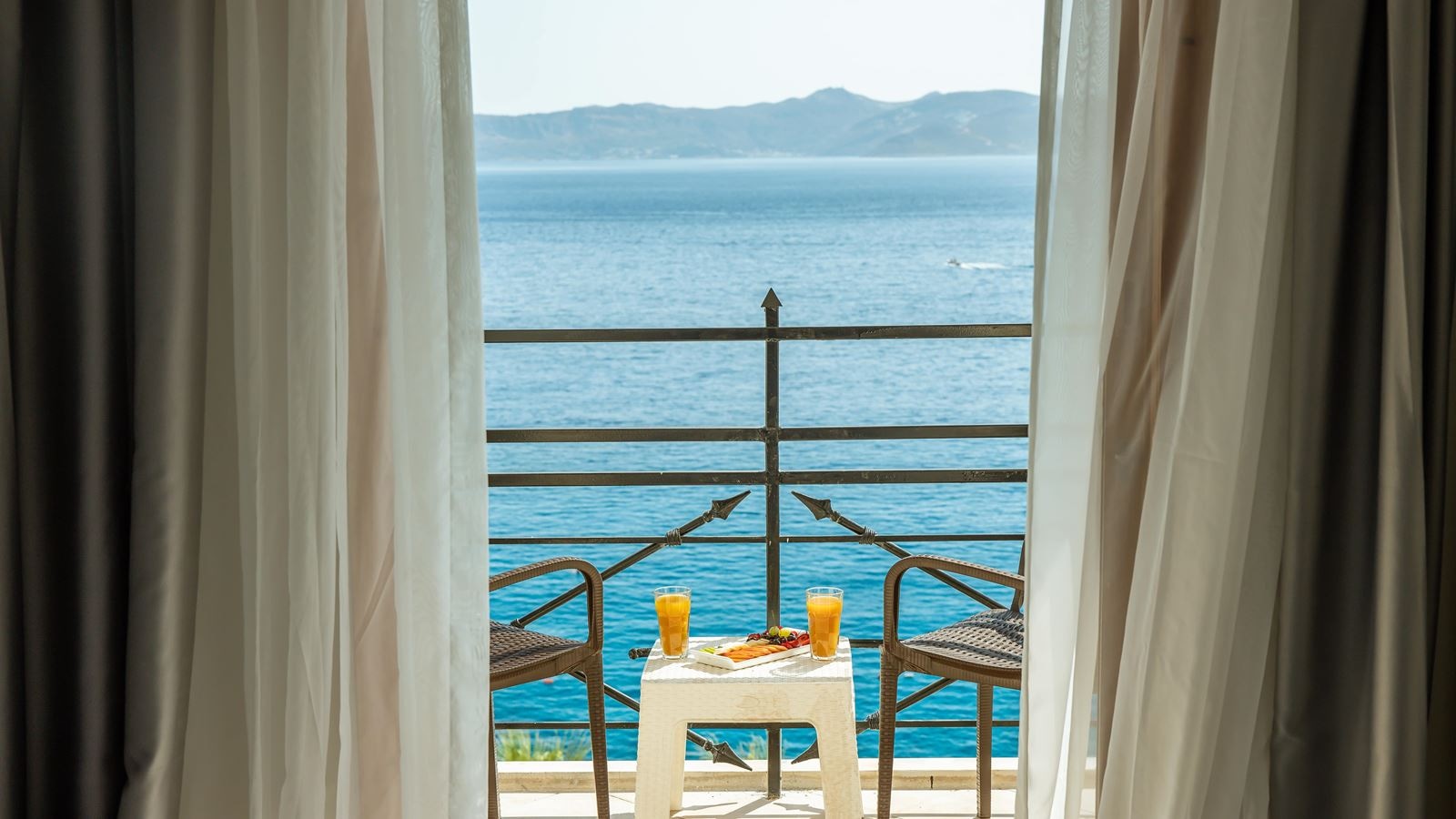 rooms-standard-room-sea-view