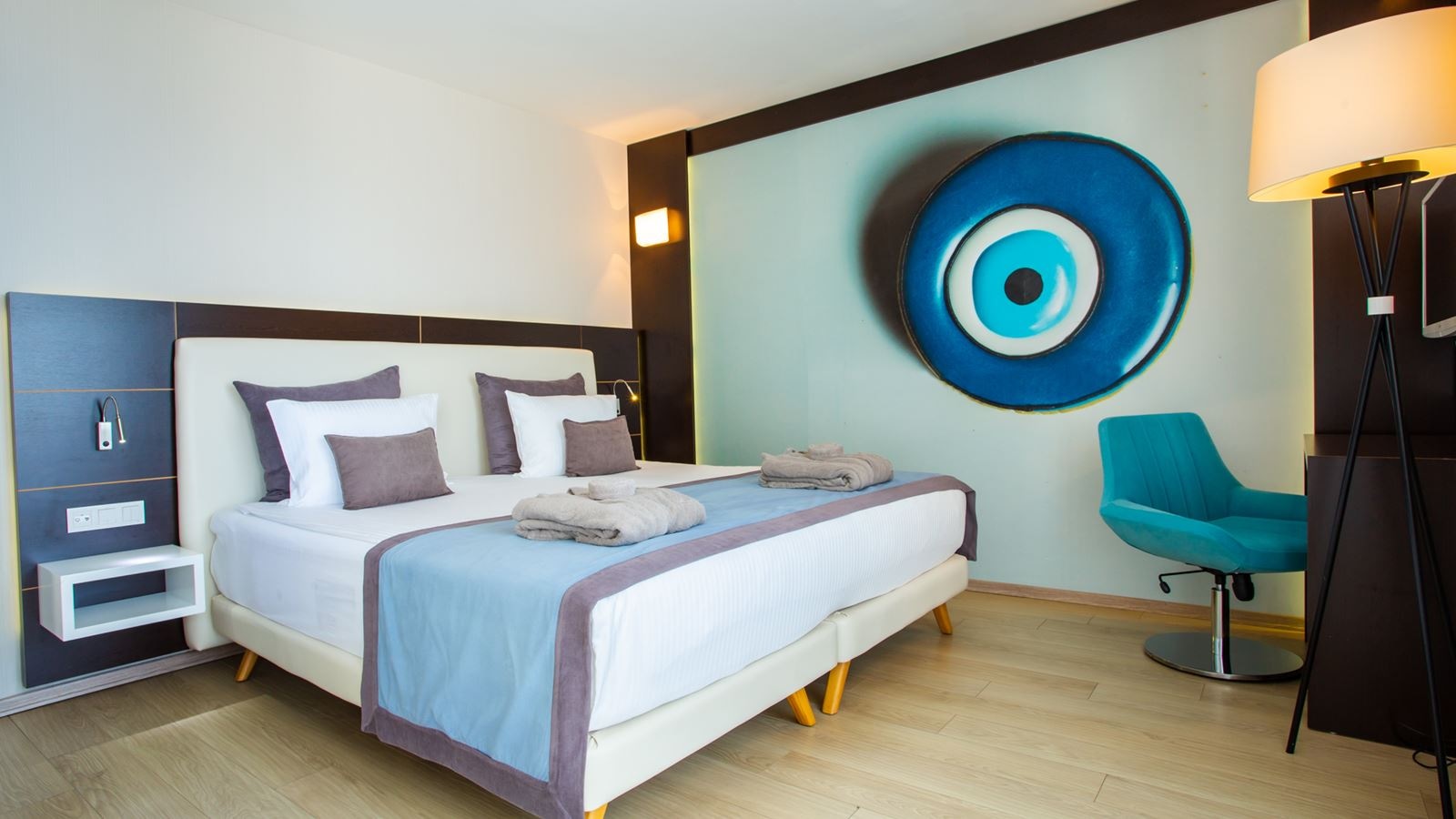 rooms-lsuite-sea-view