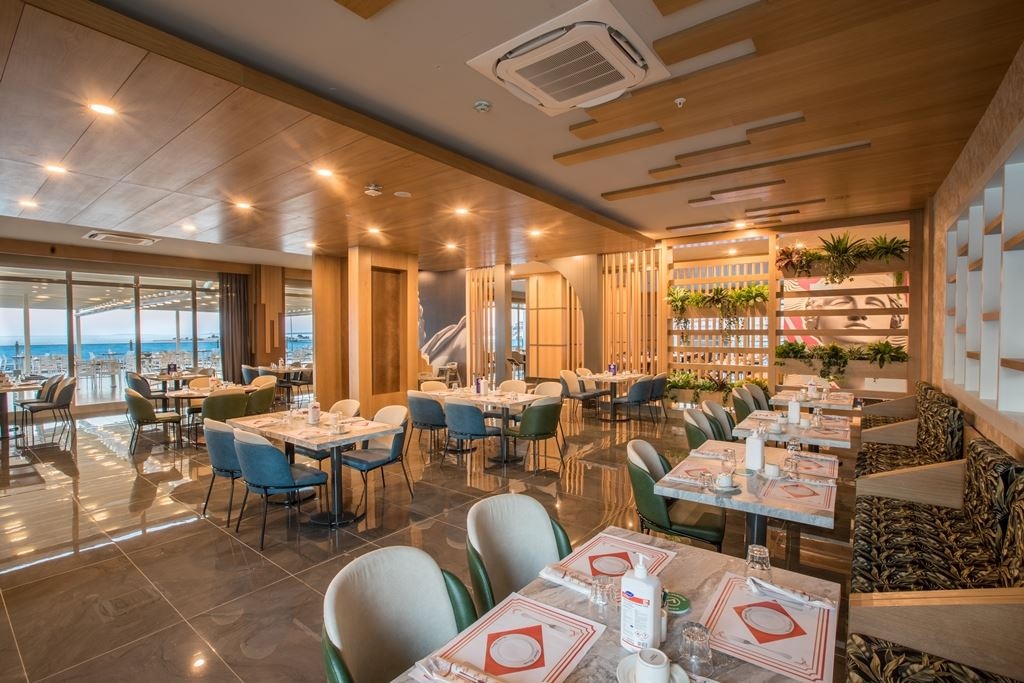 restaurants-yakamoz-main-restaurant