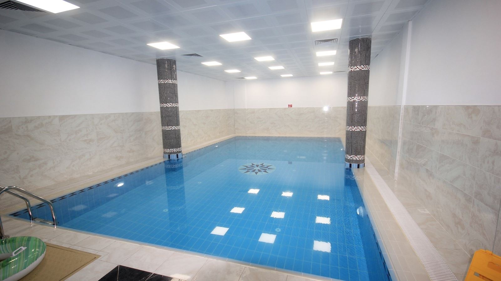 pools-indoor-pool