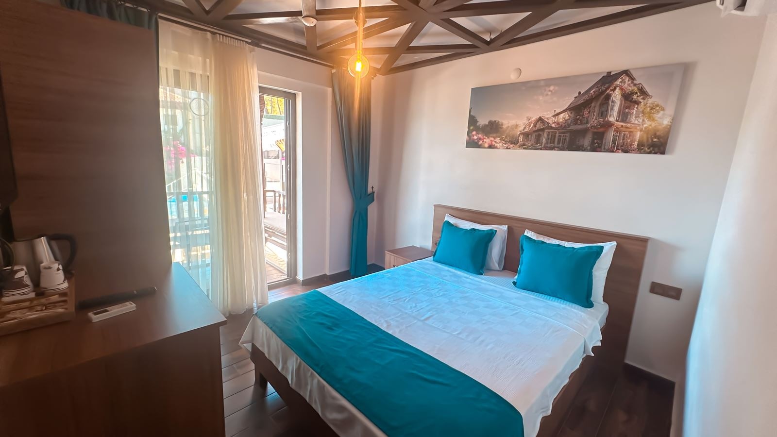 rooms-deniz-manzarali-standart-oda