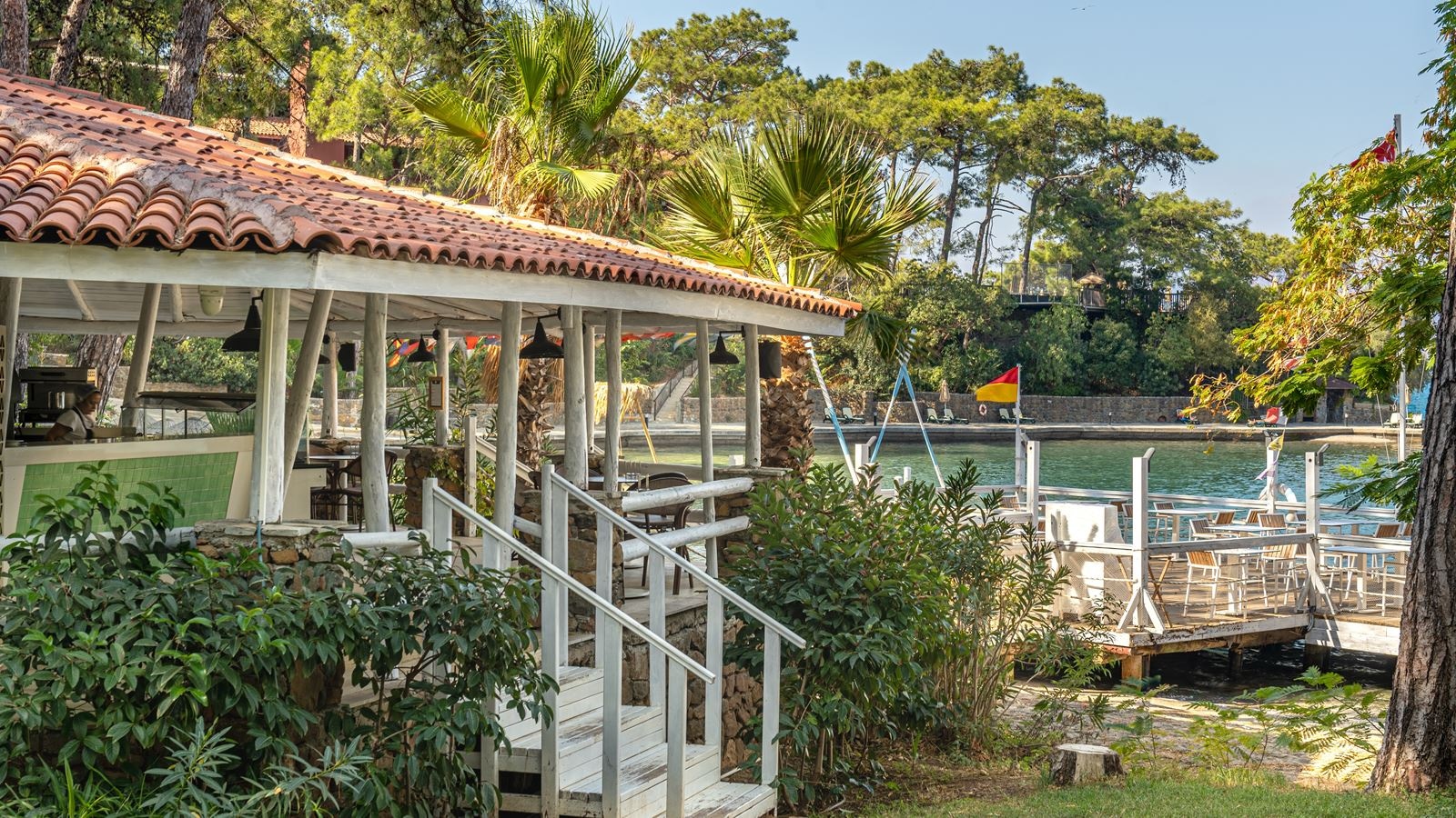 restaurants-sail-bar