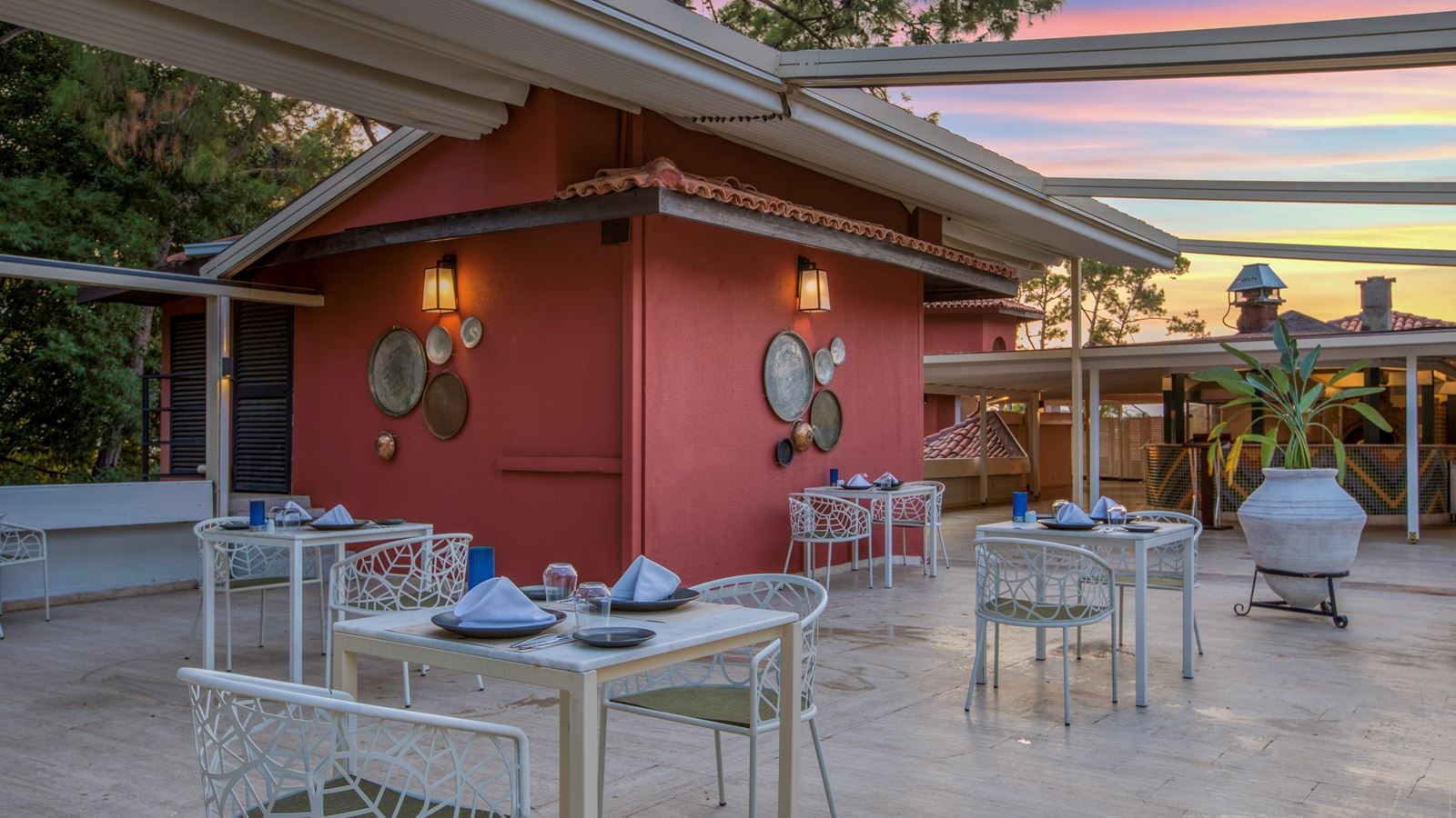 restaurants-the-roof-top-grill-restaurant