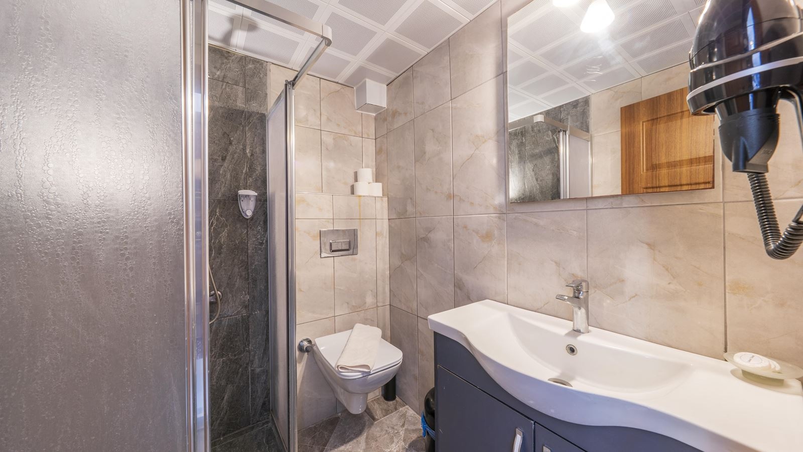 rooms-standard-room-with-balcony