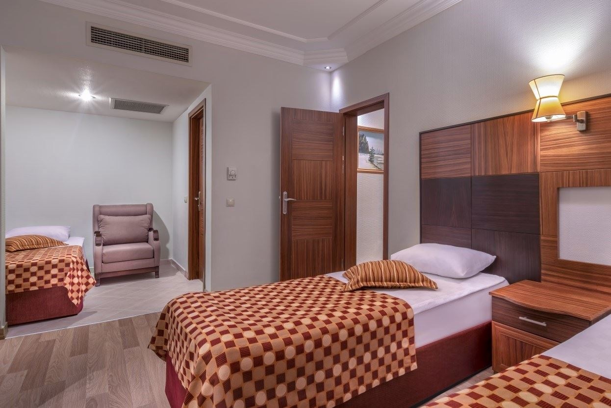 rooms-family-room-2-bedrooms