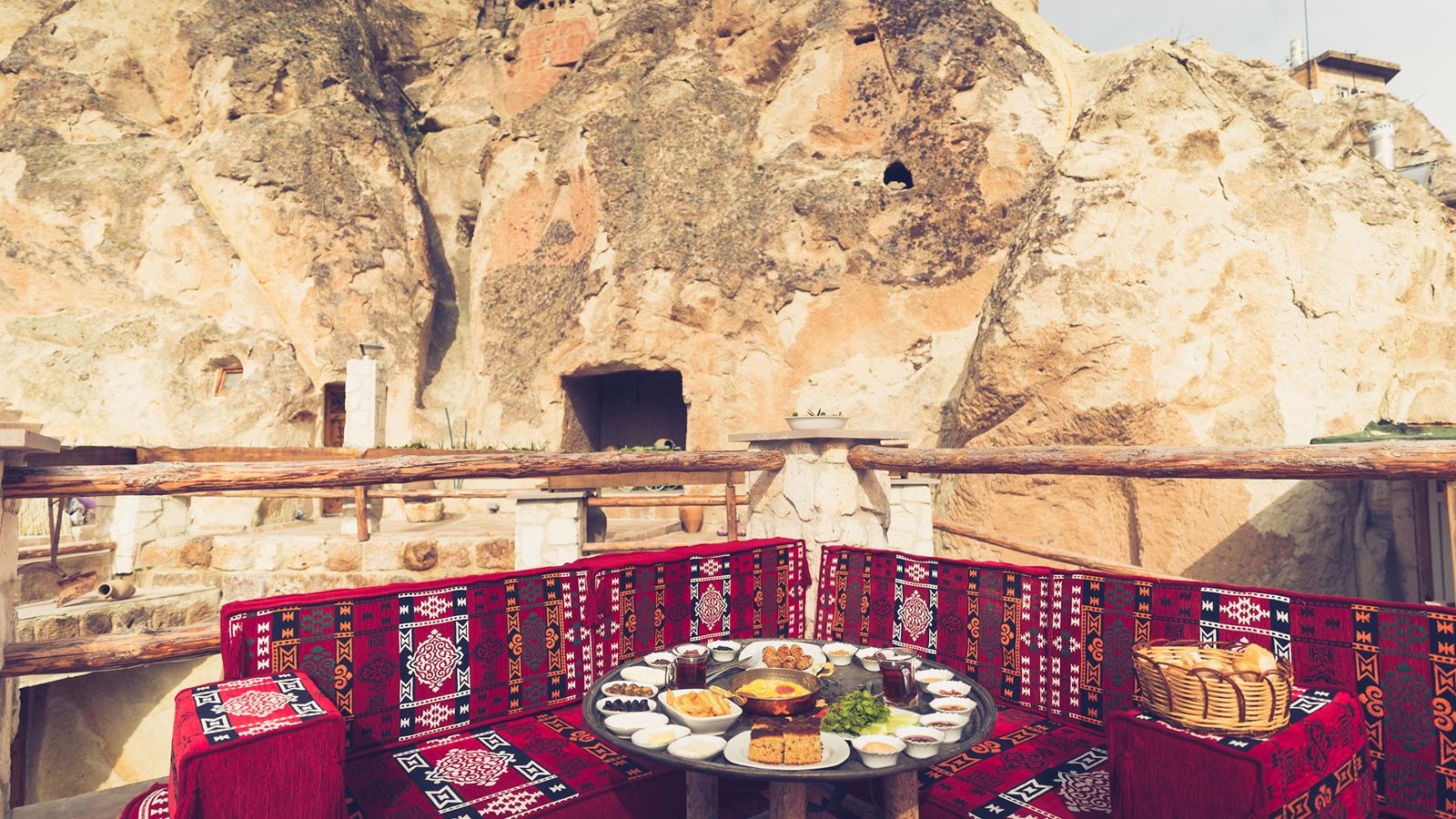 rooms-villa-ennar-cave