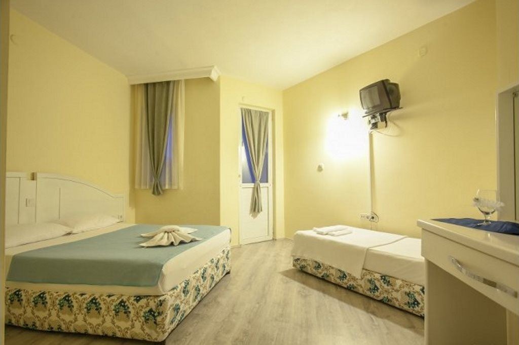 rooms-standard-room-with-balcony