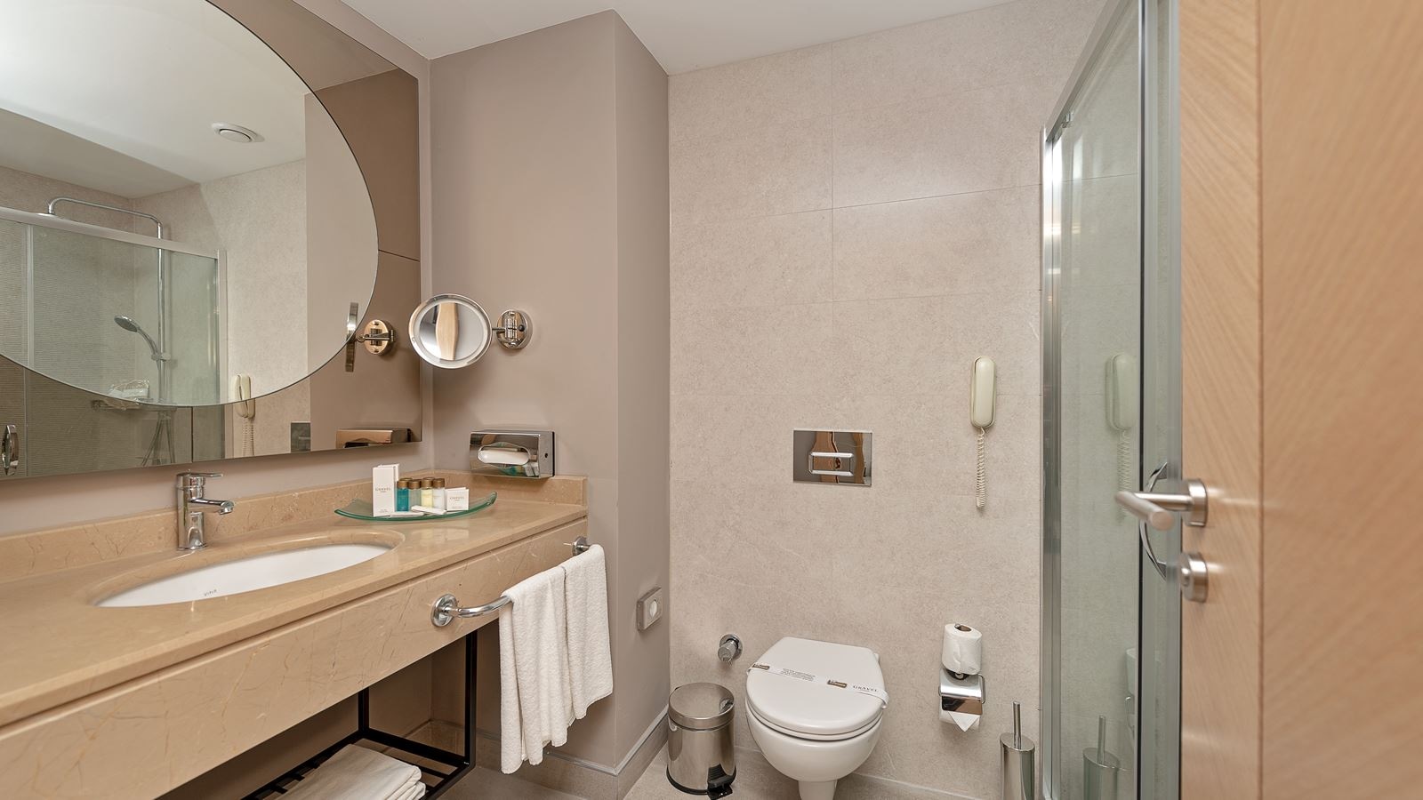 rooms-hotel-side-sea-view-room