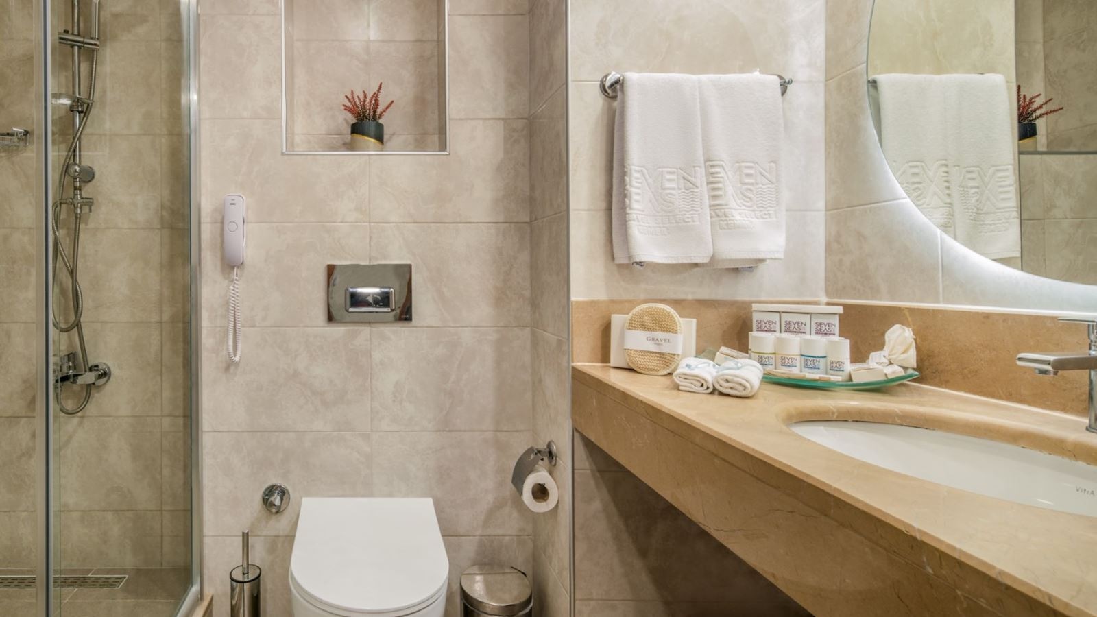 rooms-garden-family-room