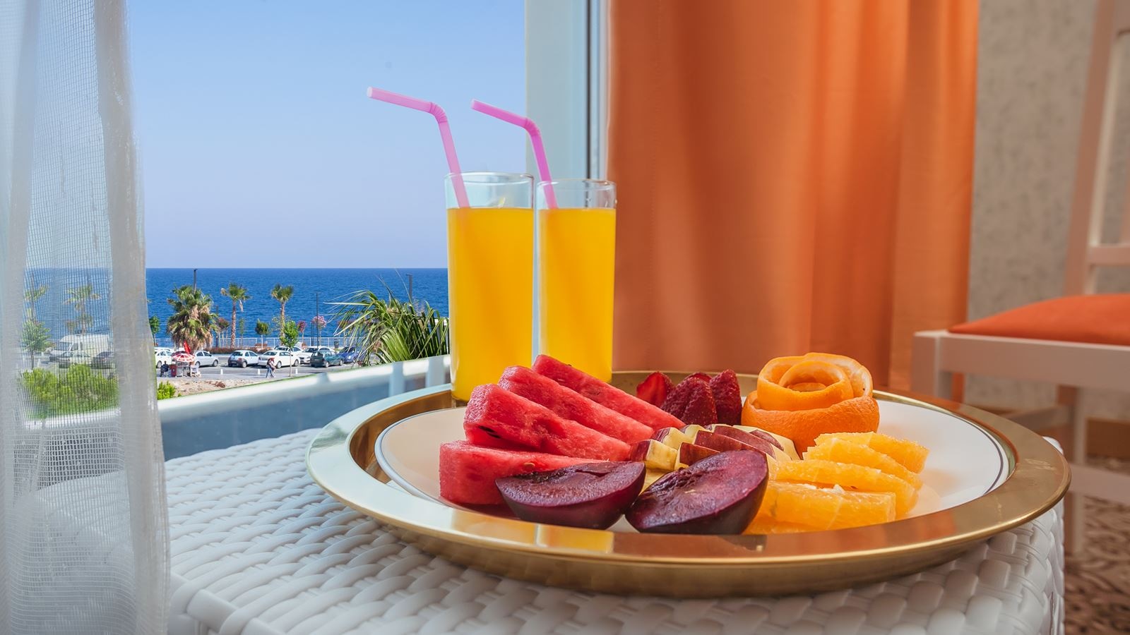 rooms-superior-room-partial-sea-view