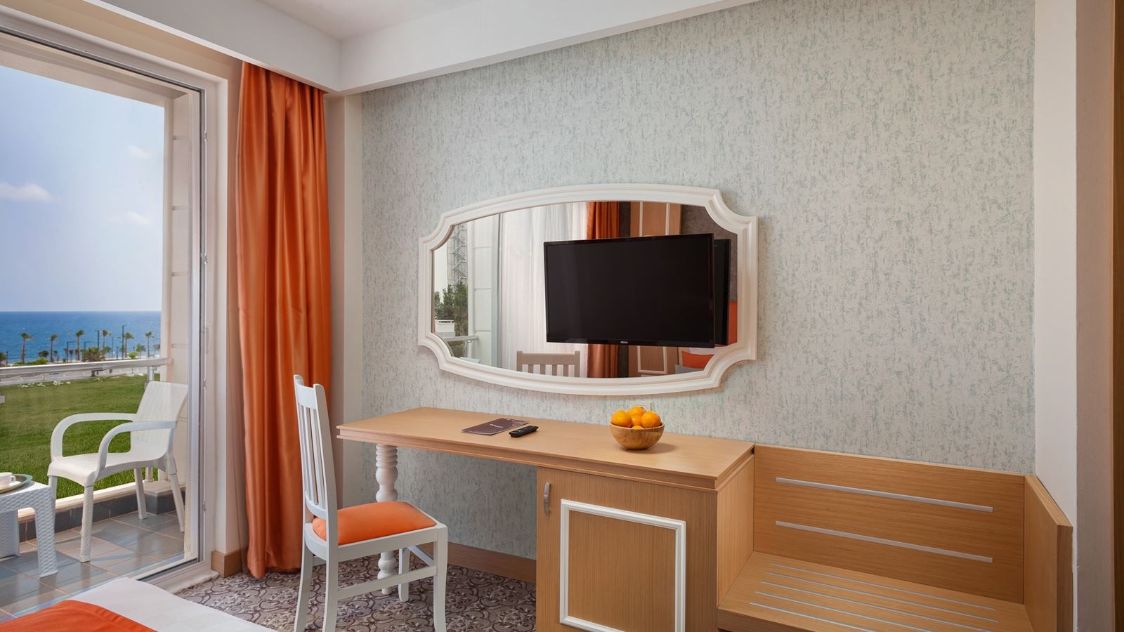 rooms-panoramic-room