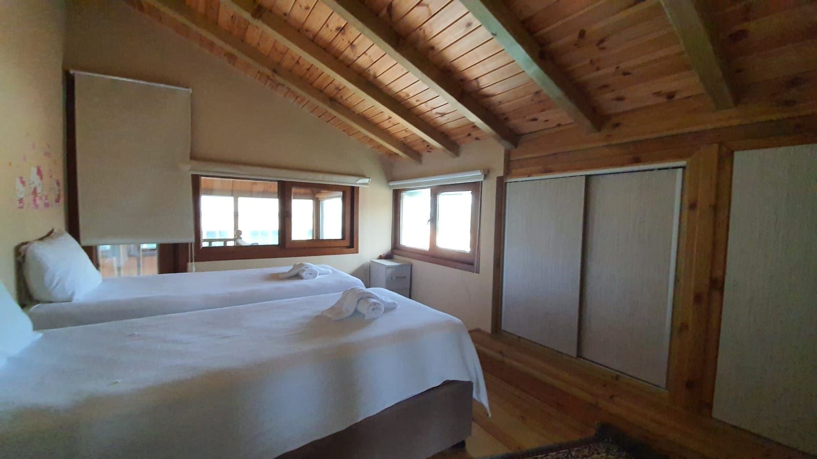 rooms-wooden-villa