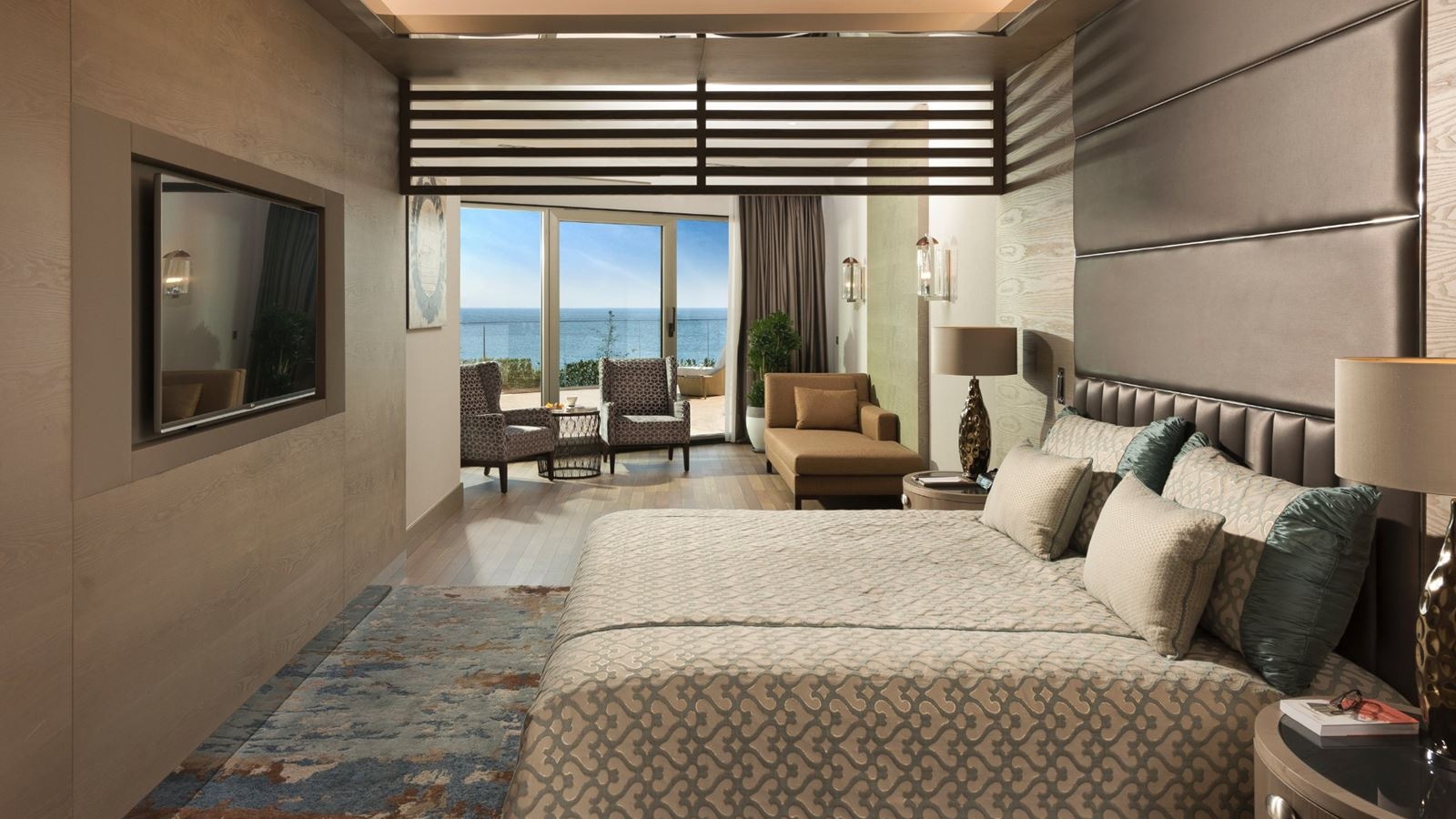 rooms-presidental-suite-club-lounch