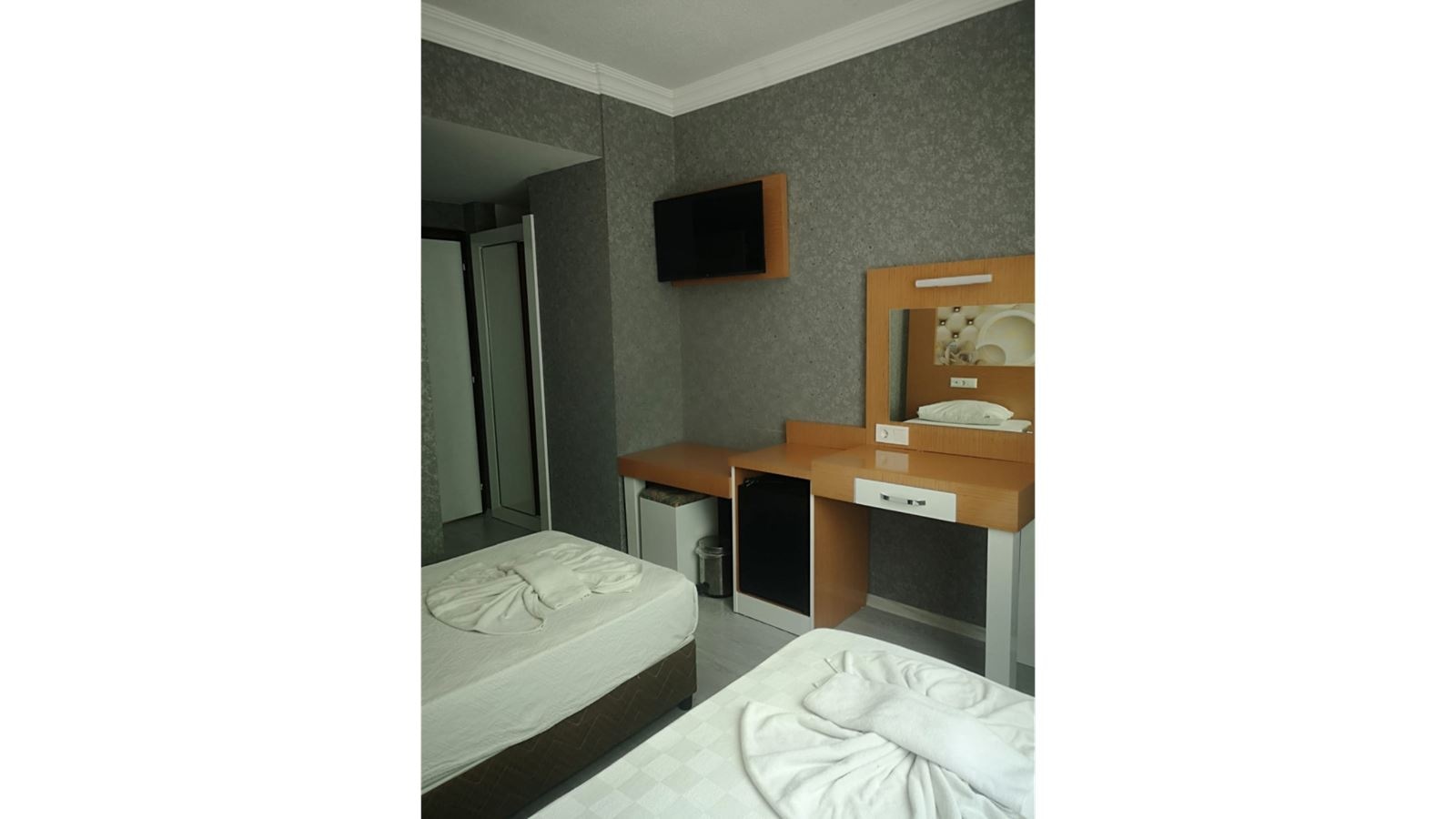 rooms-economy-room